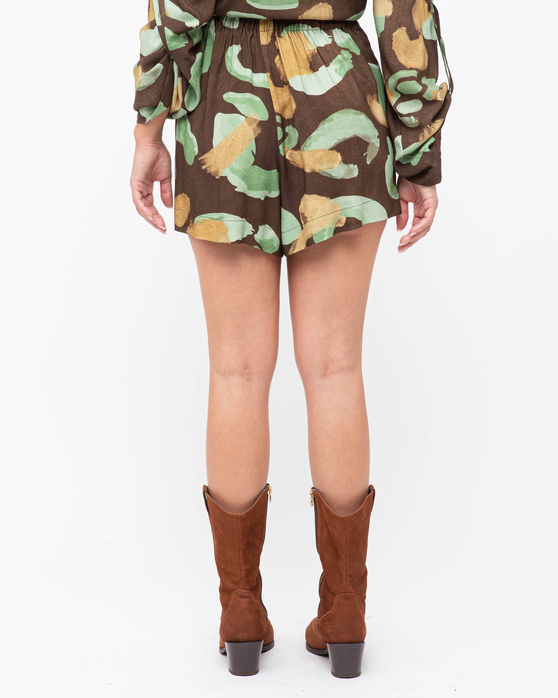 Shorts Saia Viscose Estampa Animal Print Marrom