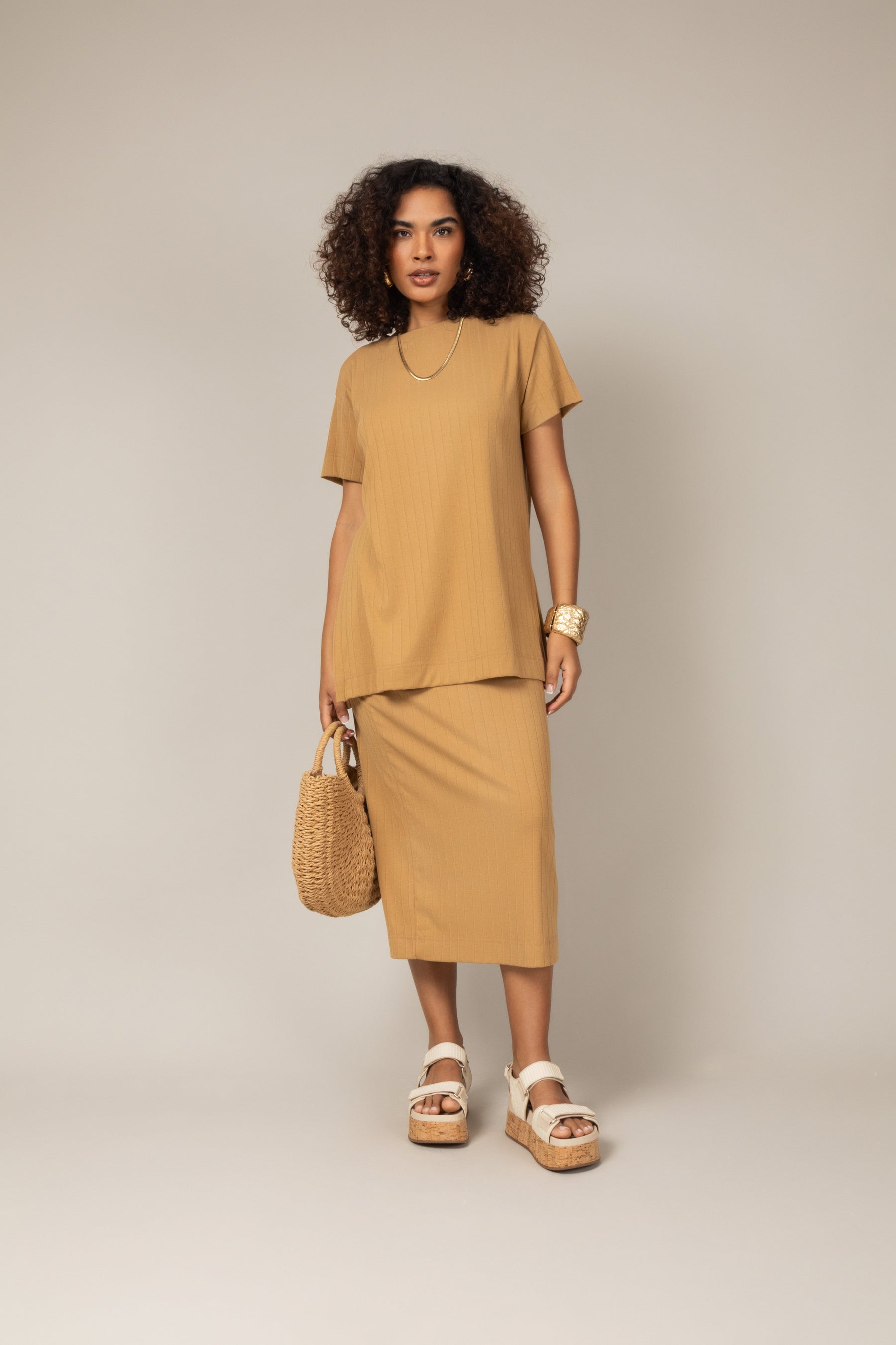 Conjunto Canelado Blusa e Saia Midi