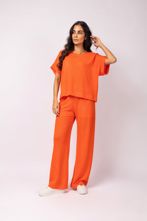 Conjunto de Blusa com Calça em Malha