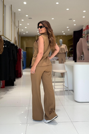 Conjunto Colete Blazer Calça Savira Marrom